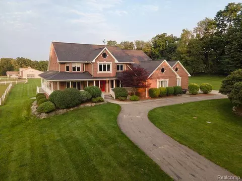 10390 Reese Rd, Independence, MI 48348