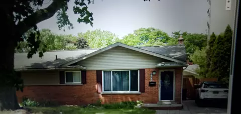 8921 Crown St, Livonia, MI 48150