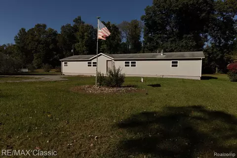 10040 Austin Rd, Jackson, MI 49201