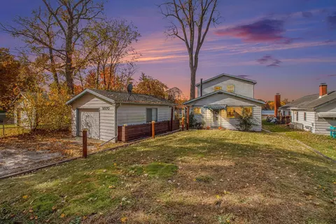 9970 Galatian Dr, Whitmore Lake, MI 48189