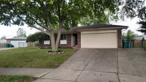 23948 Cedar Rdg, Brownstown, MI 48174
