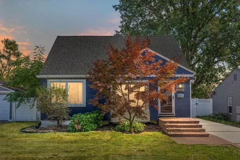4014 Durham Rd, Royal Oak, MI 48073