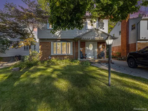 1746 N Mildred St, Dearborn, MI 48128