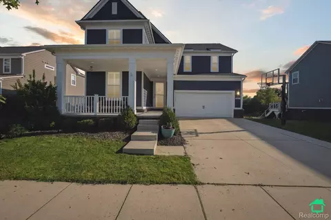 50417 Eisenhower Dr, Canton, MI 48188