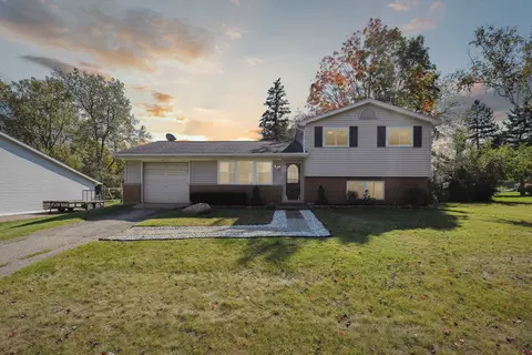 44149 Durson St, Novi, MI 48375