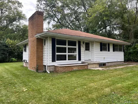 4410 Central St, Columbiaville, MI 48421