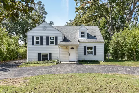 15325 Loveland St, Livonia, MI 48154