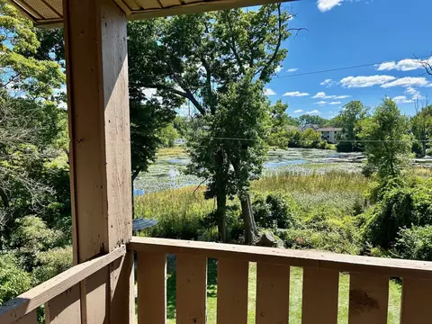 8735 Green Willow St 9 4 St #9, Brighton, MI 48116