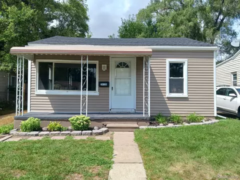24126 Annapolis St, Dearborn Heights, MI 48125
