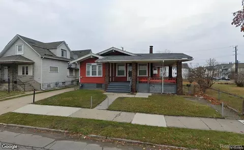 8712 Lumpkin St, Hamtramck, MI 48212