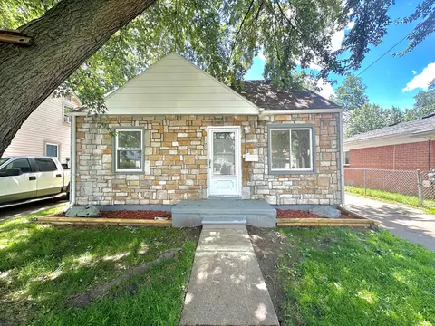 24667 Lehigh St, Dearborn Heights, MI 48125