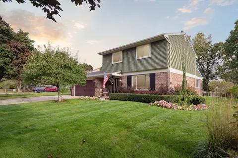 5046 Old Cove Rd, Independence, MI 48346