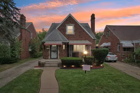 16821 Whitcomb St, Detroit, MI 48235