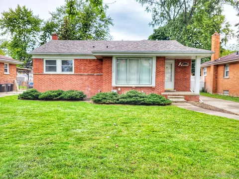 28490 Cleveland, Livonia, MI 48150
