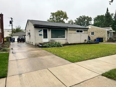 8734 Shari Dr, Westland, MI 48185