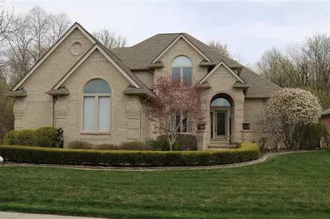 49302 Monte Rd, Chesterfield, MI 48047