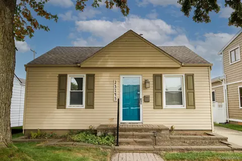 23145 Doremus St, Saint Clair Shores, MI 48080