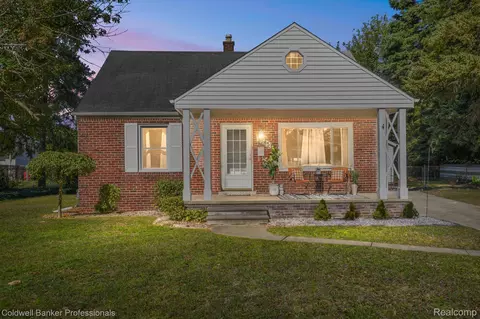 3785 Norbert Ave, Warren, MI 48091