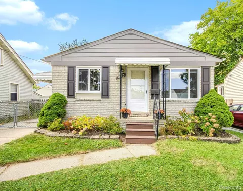 3843 Oakshire Ave, Berkley, MI 48072
