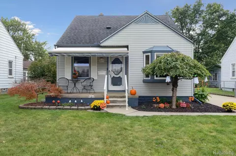 20131 Pinecrest St, Taylor, MI 48180