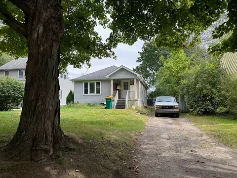 23014 Lake Way, Farmington, MI 48336