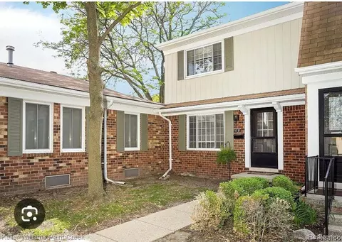 1751 Wickham St, Royal Oak, MI 48073