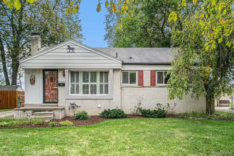 31927 Leelane, Farmington, MI 48336