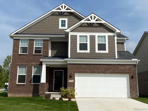 4849 Marquette Dr, Milford, MI 48381