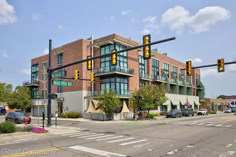 211 E 9 Mile Rd #306, Ferndale, MI 48220