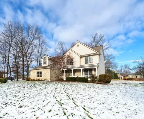 5019 Oak Bluff Crt Ct, Genoa, MI 48843