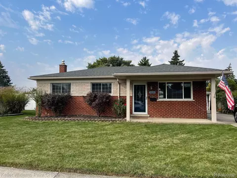31515 Beechwood Dr, Warren, MI 48088