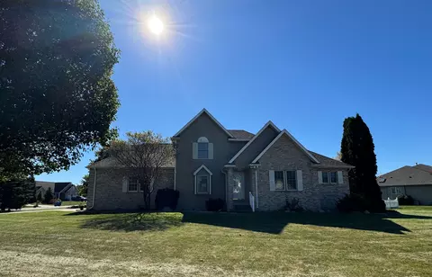 7055 Crosswinds Dr, Clayton, MI 48473