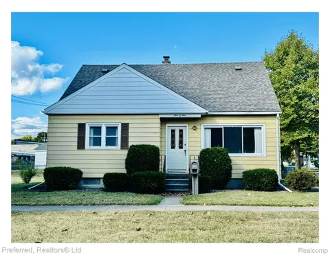 909 19th St, Bay City, MI 48708