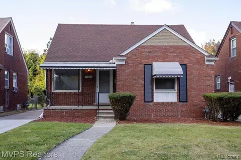 19279 Tyrone St, Harper Woods, MI 48225