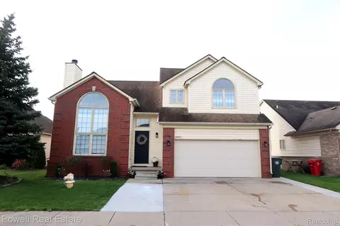 26174 Rosebriar Dr, Chesterfield, MI 48051