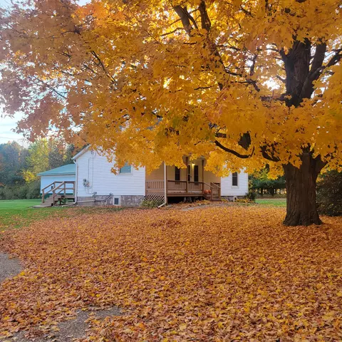 5782 Lyons Rd, Arcadia, MI 48444
