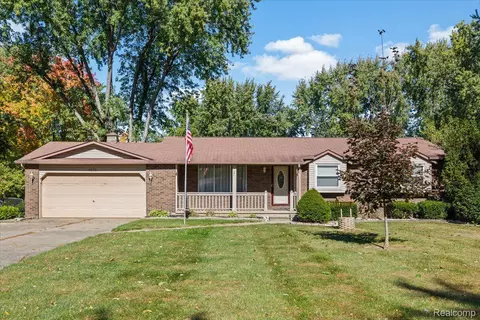 4470 Joan Dr, Vienna, MI 48420