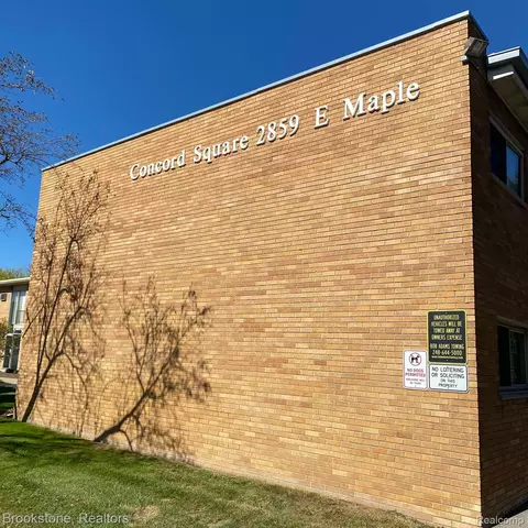 2859 E Maple Rd #19, Birmingham, MI 48009