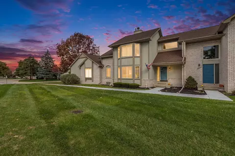 20377 Villa Grande Cir, Clinton Township, MI 48038