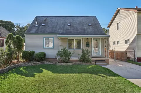 27853 Wrenson St, Madison Heights, MI 48071