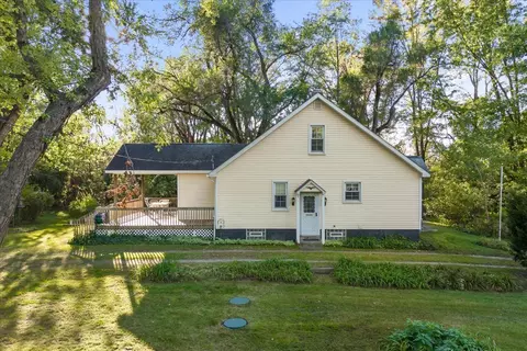 53315 9 Mile Rd, Lyon, MI 48167