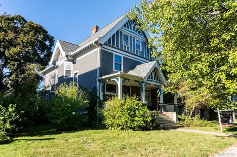 322 E 2nd St, Monroe, MI 48161