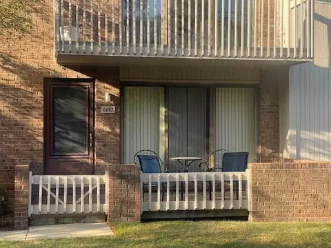 6682 S Maple Lakes Dr S, West Bloomfield, MI 48322