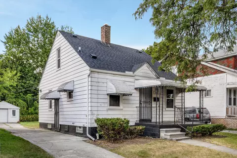 7421 Warwick St, Detroit, MI 48228