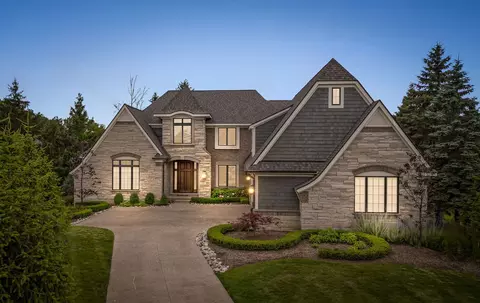 2974 Turtle Pond, Bloomfield Hills, MI 48302