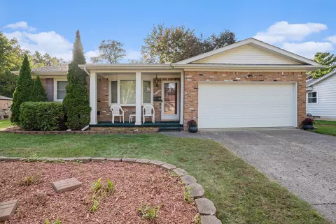 4198 Charter Oak Dr, Flint, MI 48507