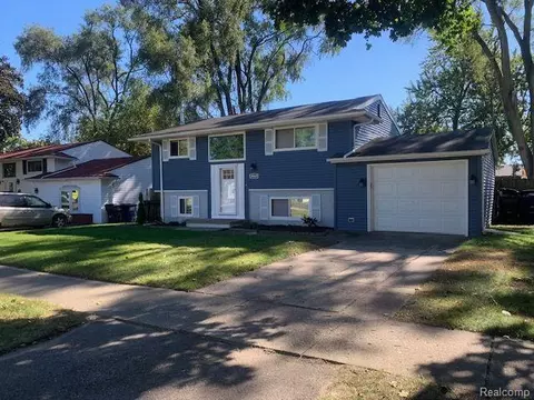 34419 Marquette St, Westland, MI 48185