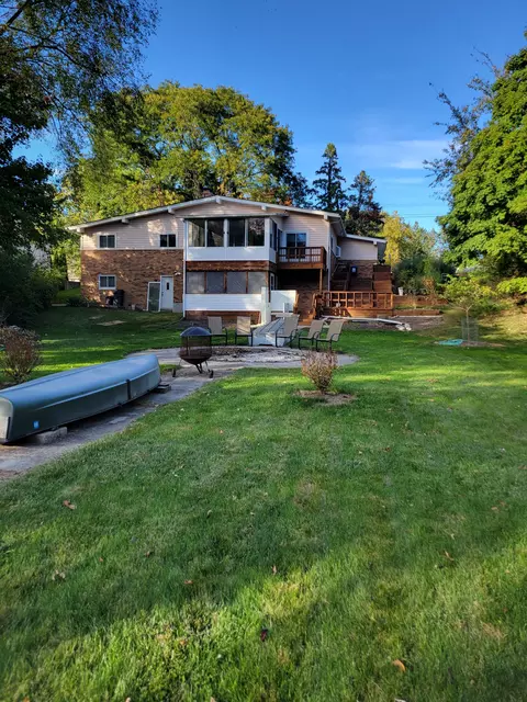 6869 Wellesley Trc Ter, Independence, MI 48346