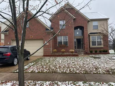 919 Grandview Dr, Commerce, MI 48390