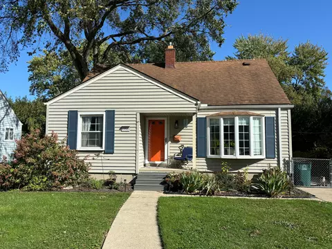 23520 Rosewood St, Oak Park, MI 48237